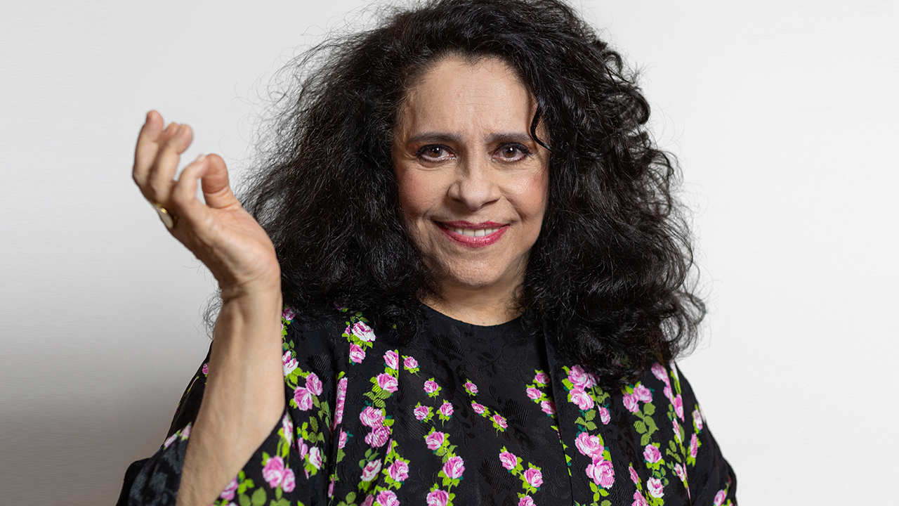 Gal Costa faz live especial com sucessos