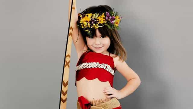 Filha de Sabrina Sato encanta a web ao se vestir de Moana