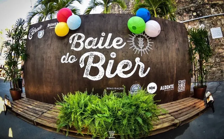 Baile pré-carnaval do Biergarten acontece neste domingo, confira as informações sobre