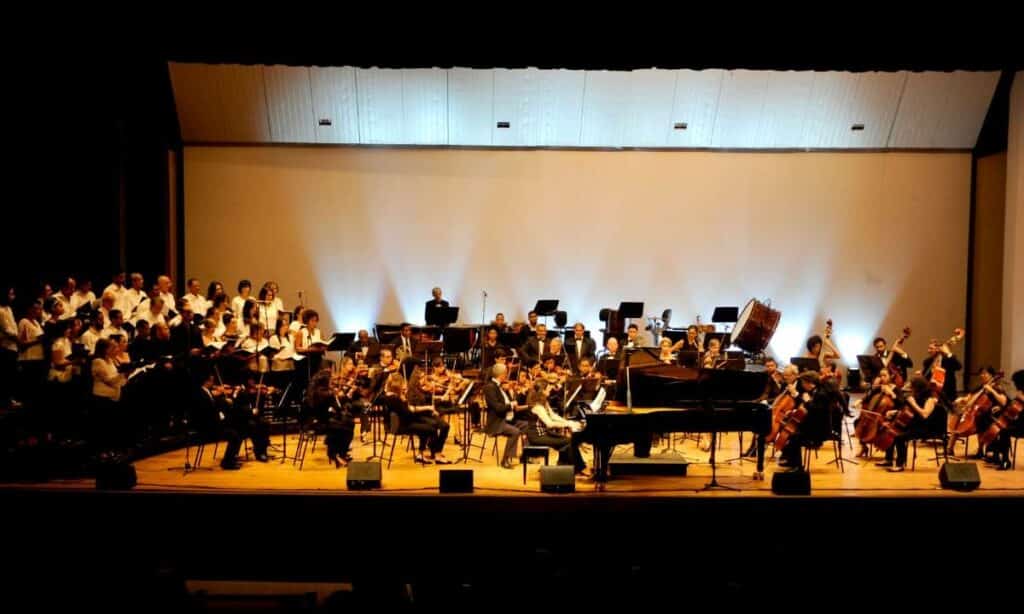 Maestro Fred Dantas estreia com concerto sua Sinfonia UFBA Eterna