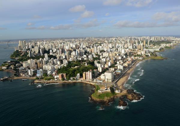 Salvador lidera como principal destino de turistas estrangeiros no Nordeste, com a TAP na liderança entre as companhias aéreas