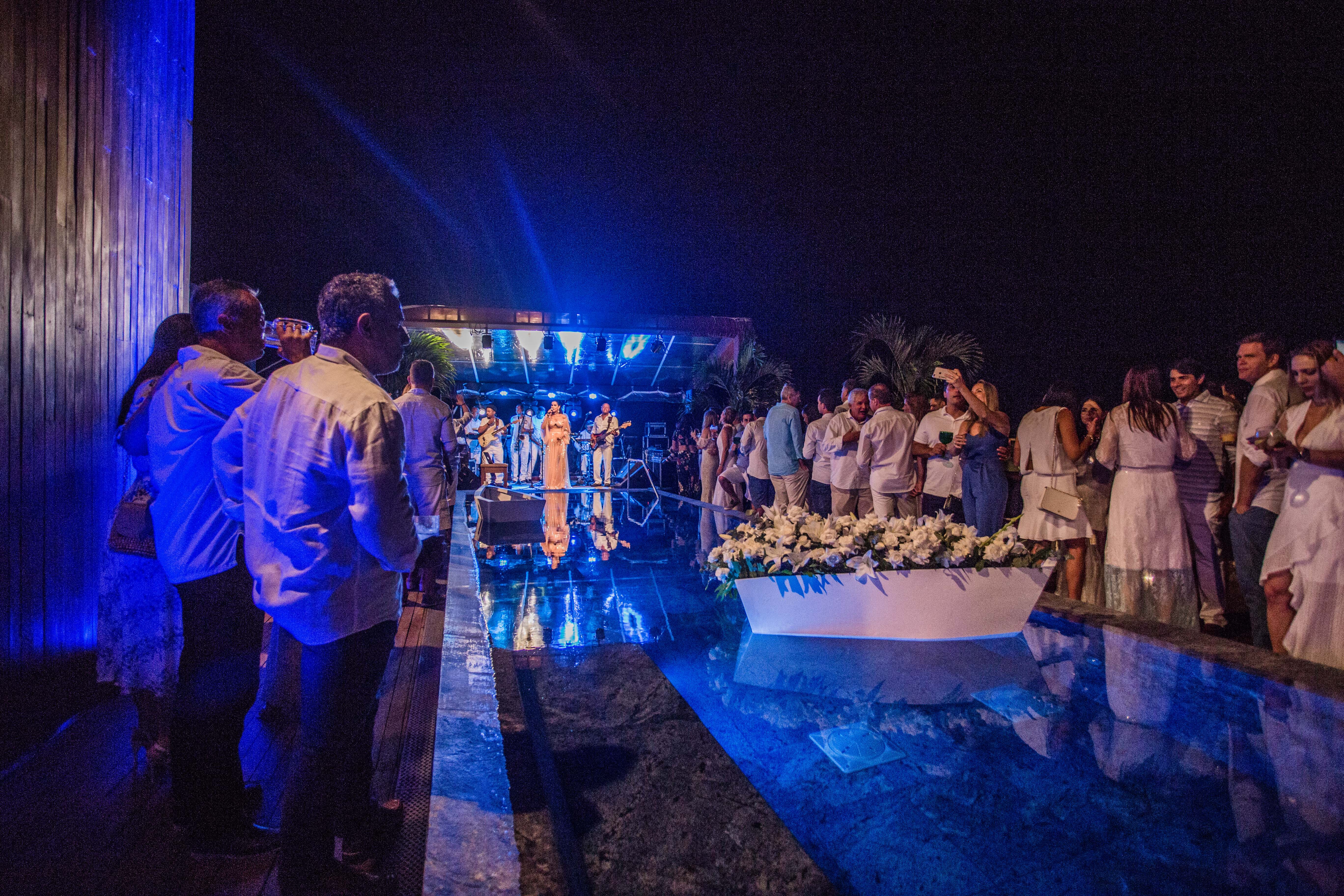 Fasano Salvador celebra Iemanjá em noite de festa