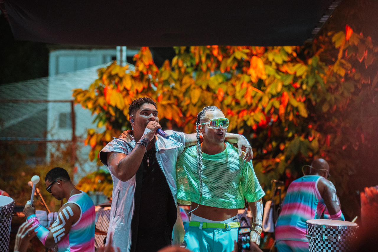 Timbalada loga Guetho Square em último ensaio antes do Carnaval